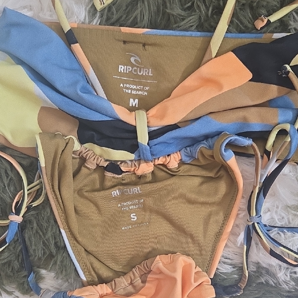Colorful Bikini Set - Picture 3 of 4